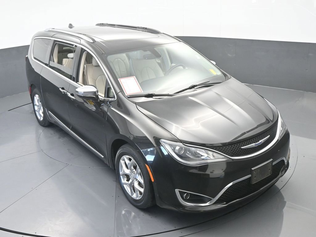 Used 2019 Chrysler Pacifica Limited image 58