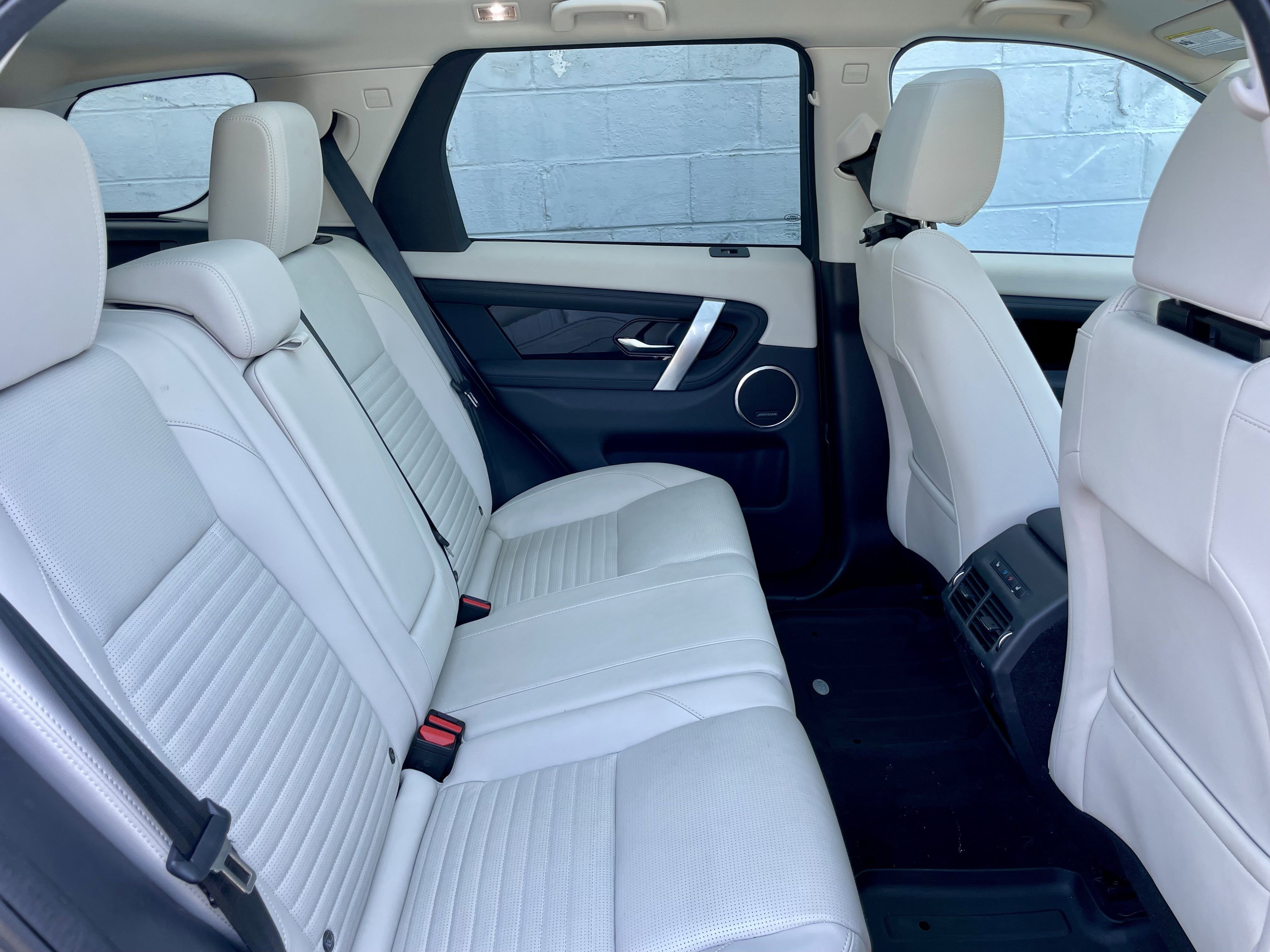 Used 2025 Land Rover Discovery Sport S AWD/4WD image 31