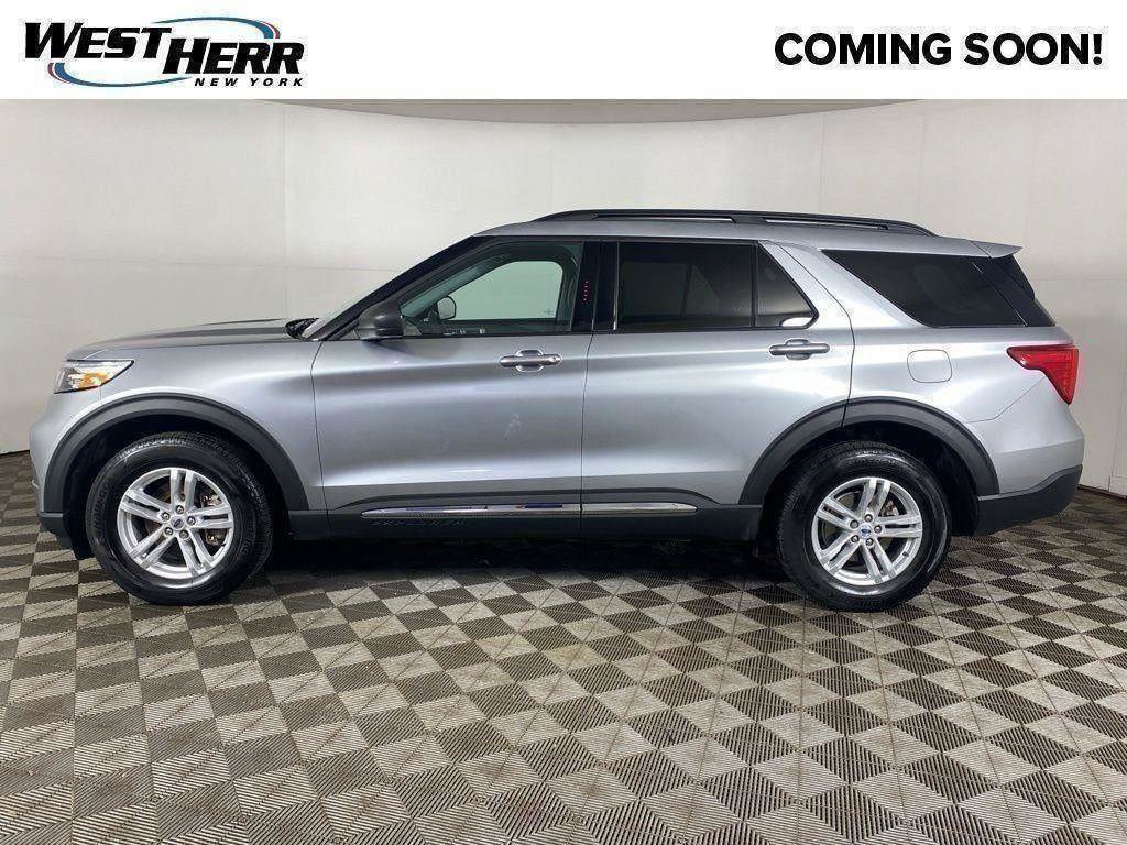 Used 2024 Ford Explorer XLT w/ Equipment Group 202A AWD/4WD image 57