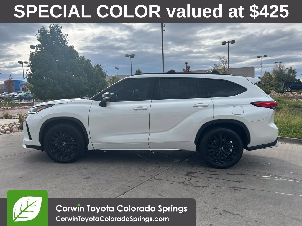Used 2023 Toyota Highlander XSE AWD/4WD image 5