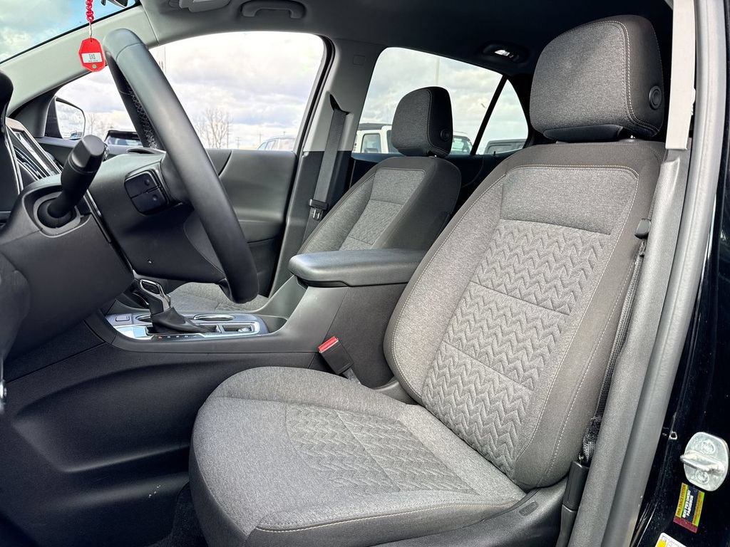 Used 2024 Chevrolet Equinox LT w/ LPO, Floor Liner Package FWD image 11