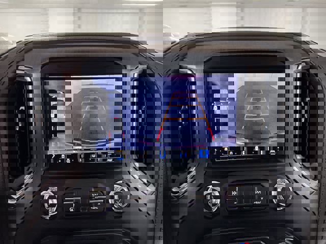 Used 2023 GMC Sierra 2500 Denali w/ Denali Ultimate Package image 15