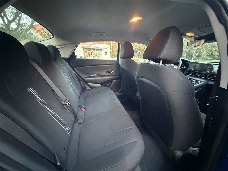 Used 2023 Hyundai Elantra SEL FWD image 22