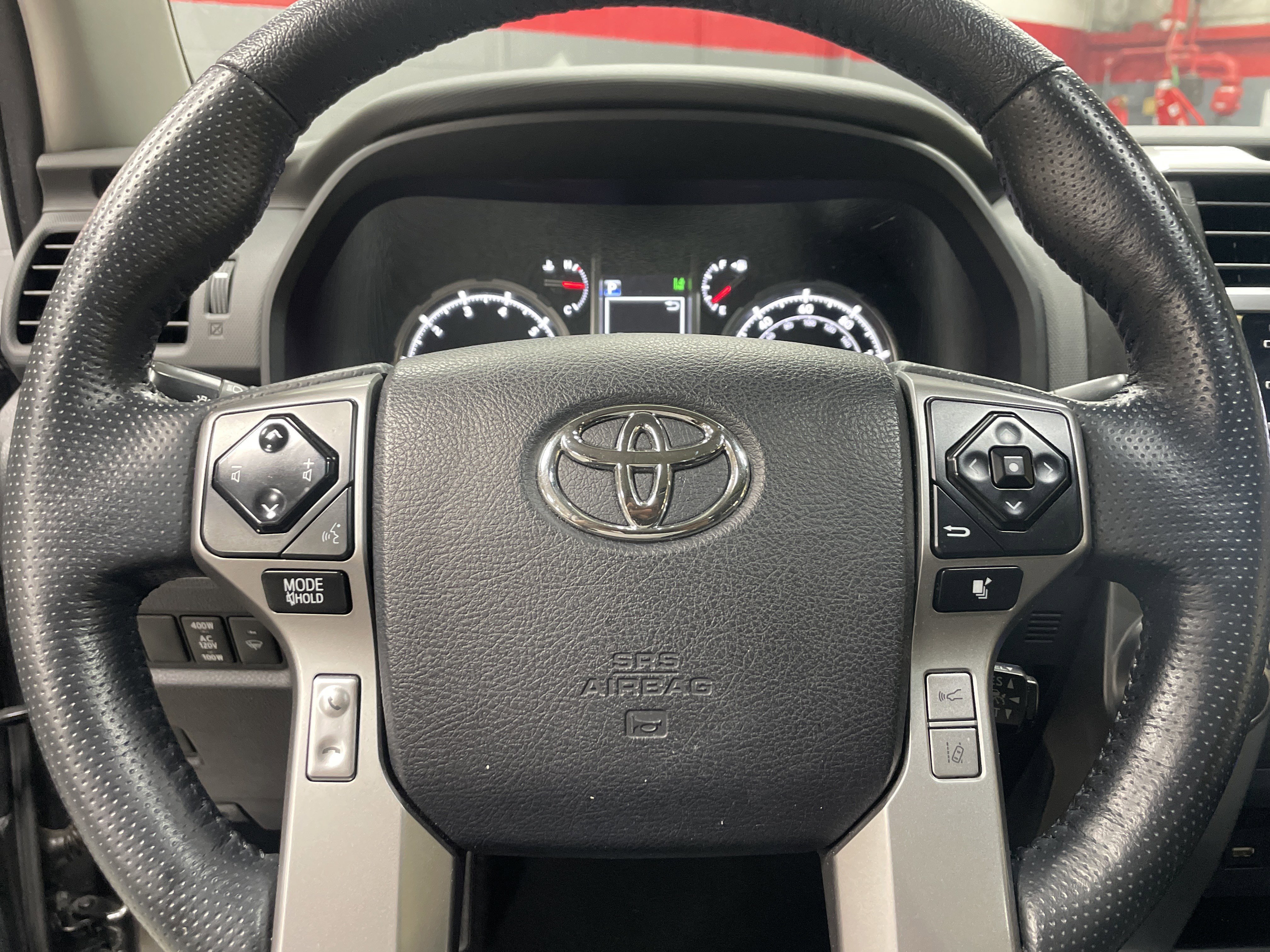 Used 2023 Toyota 4Runner Limited RWD image 18