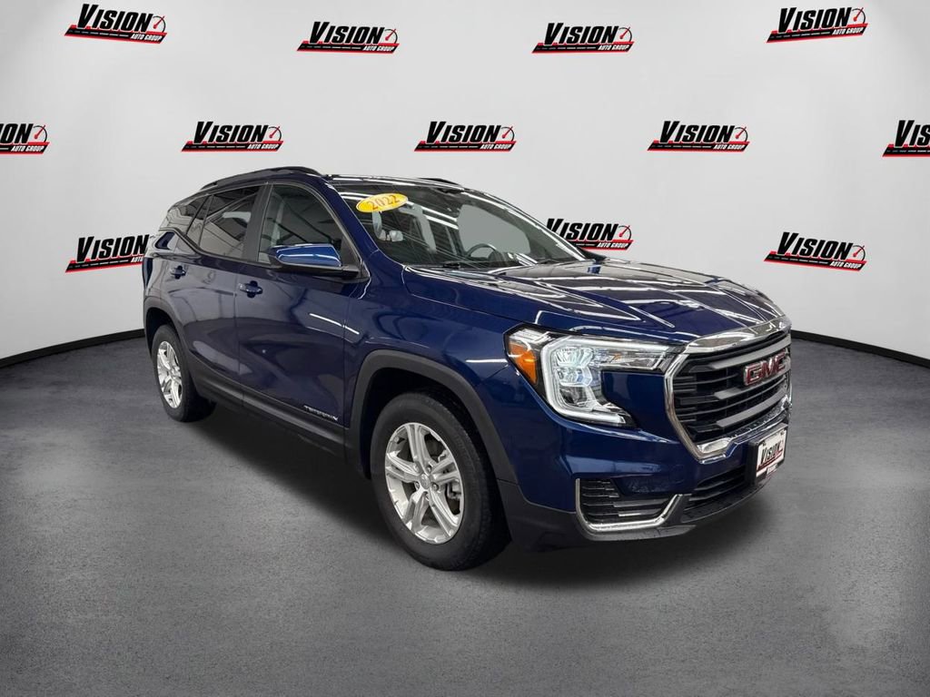 Used 2022 GMC Terrain SLE w/ Driver Convenience Package video 3