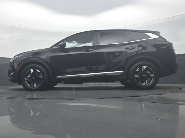 Used 2026 Kia Sportage LX FWD image 29