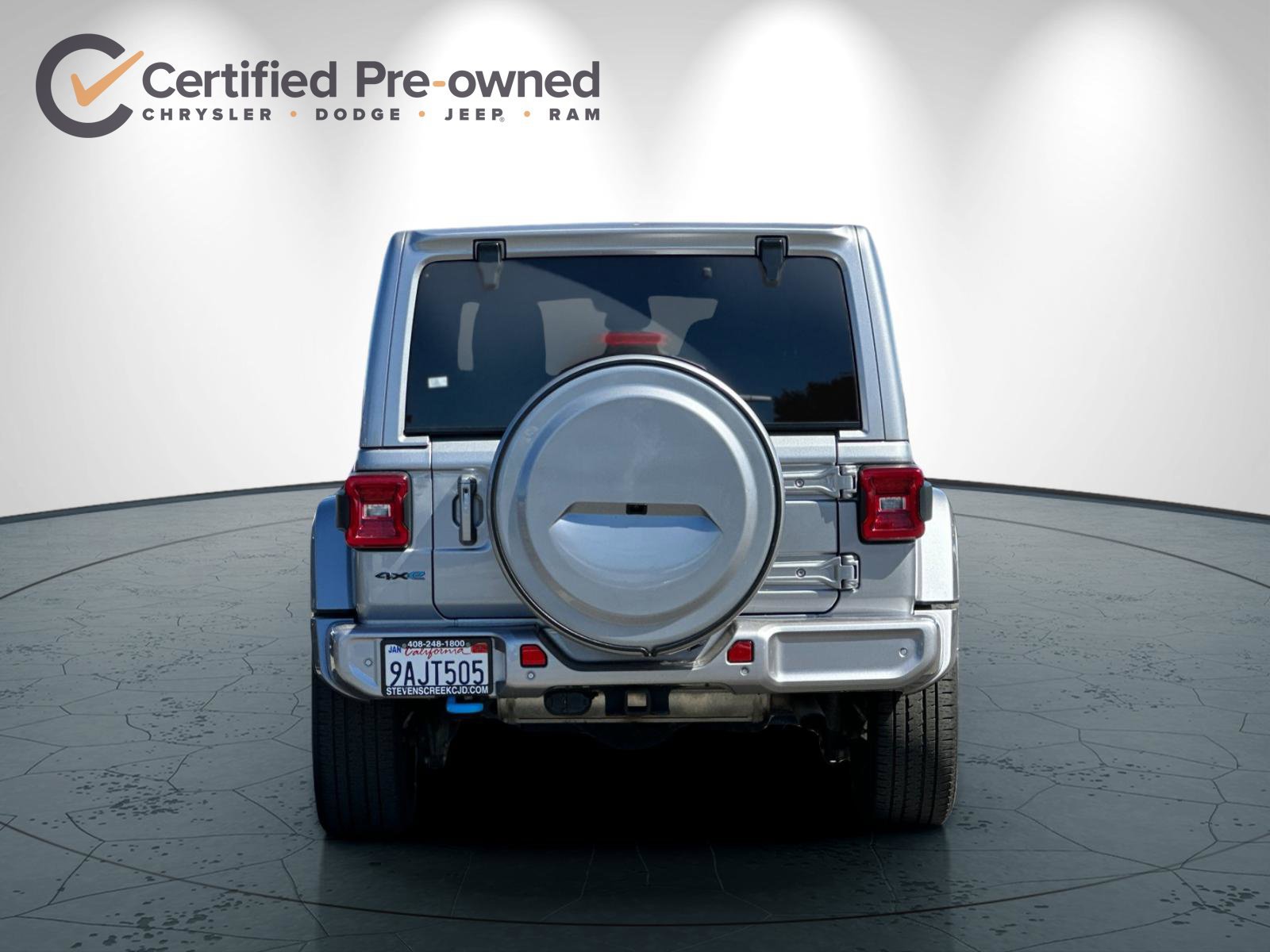 Used 2021 Jeep Wrangler Unlimited Sahara AWD/4WD image 5