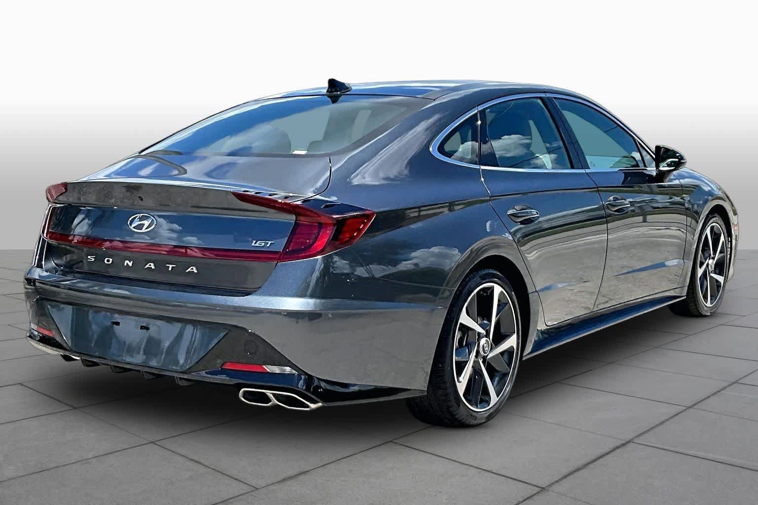 Used 2022 Hyundai Sonata SEL Plus w/ Cargo Package FWD image 13