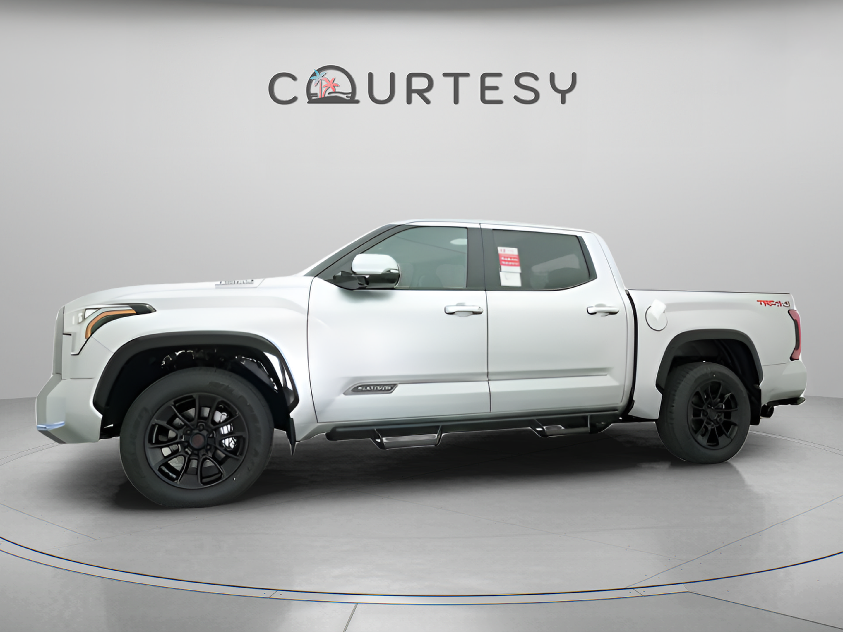 Certified 2025 Toyota Tundra Platinum w/ TRD Off-Road Package AWD/4WD image 7