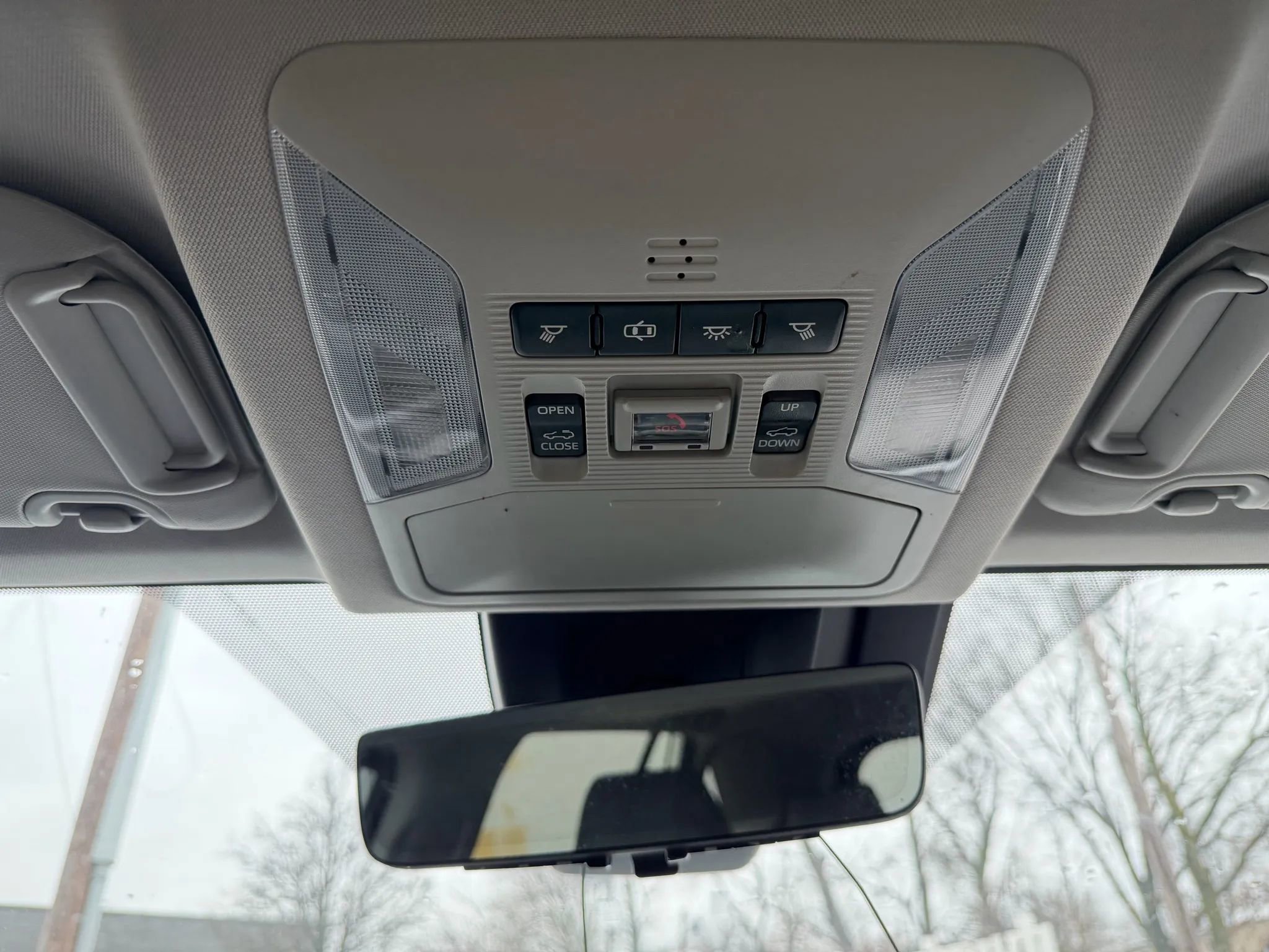 Used 2020 Toyota RAV4 XLE Premium image 27