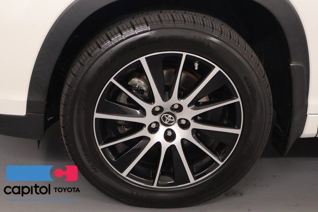 Certified 2018 Toyota Highlander SE AWD/4WD image 7