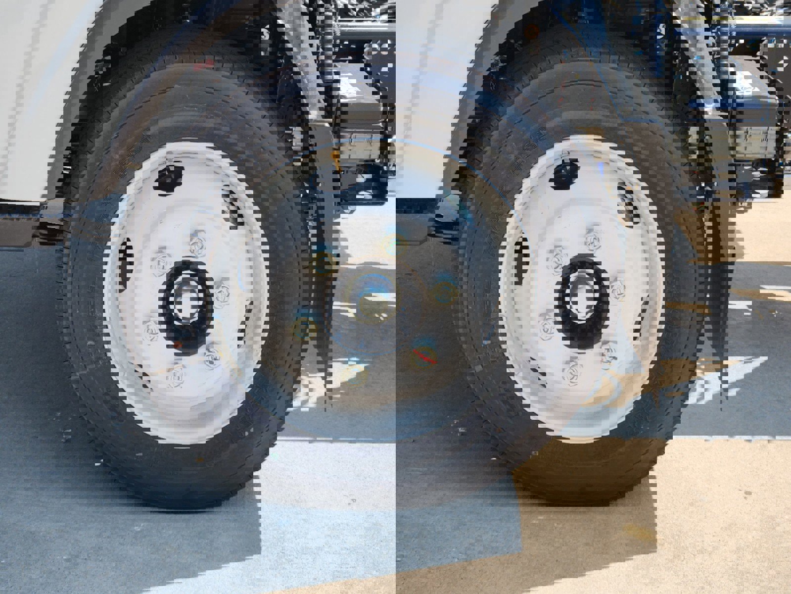 New 2025 Chevrolet Low Cab Forward image 15