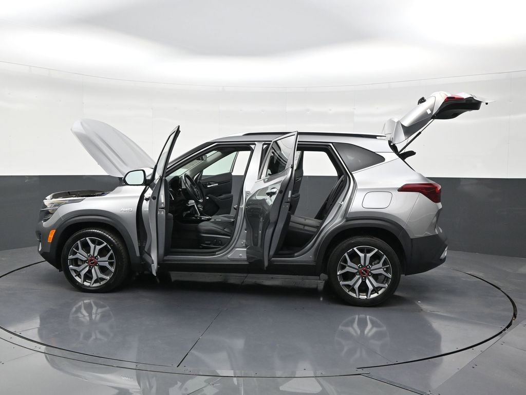 Used 2023 Kia Seltos SX image 30