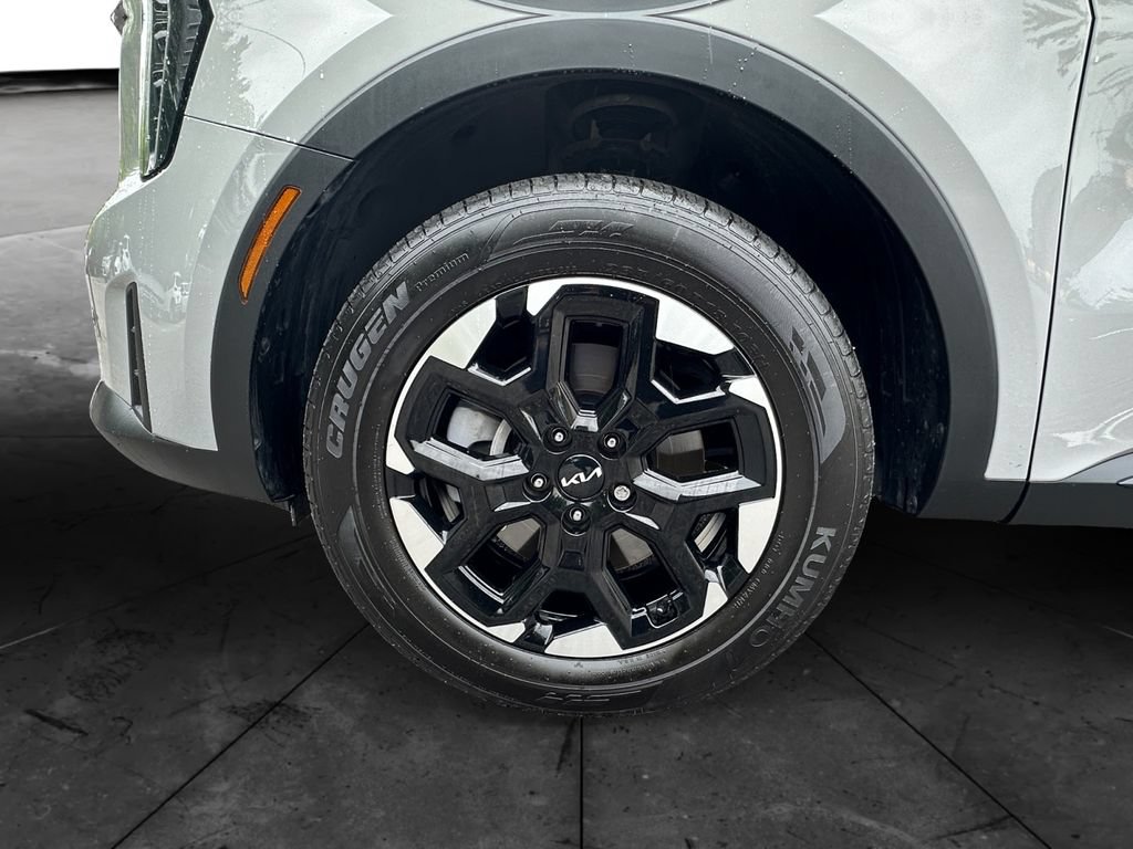 Certified 2025 Kia Sorento S AWD/4WD image 14