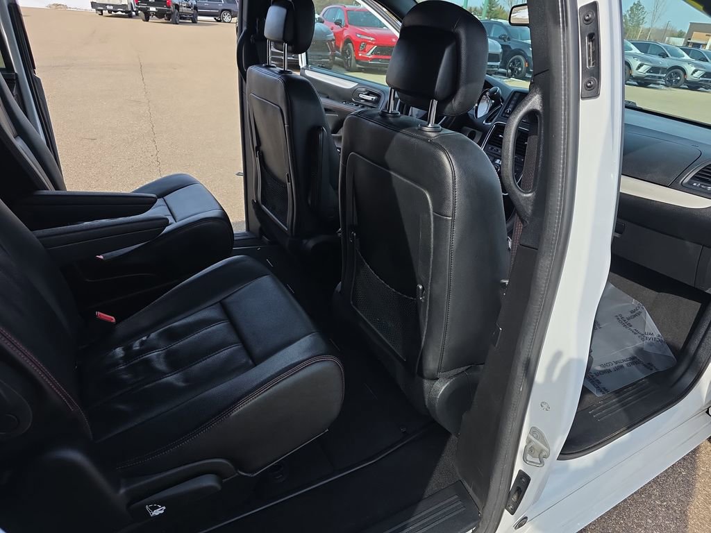 Used 2017 Dodge Grand Caravan GT image 11
