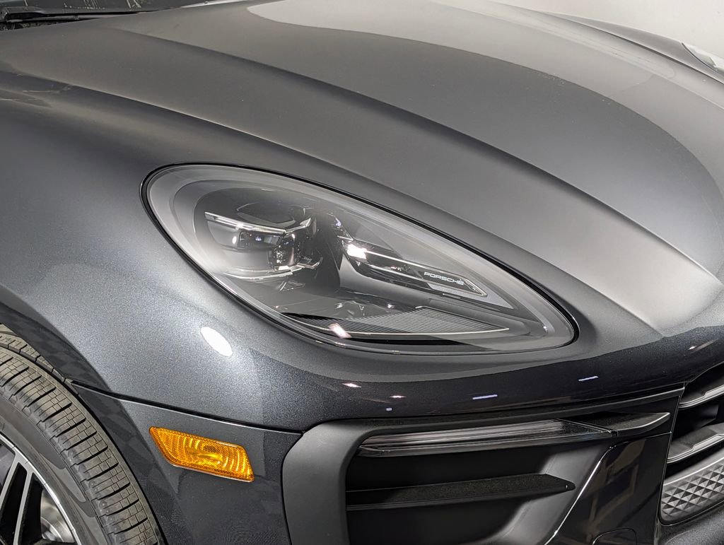 New 2026 Porsche Macan image 14