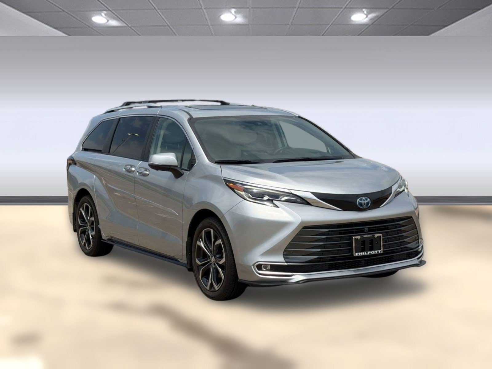 Used 2025 Toyota Sienna Platinum FWD image 6