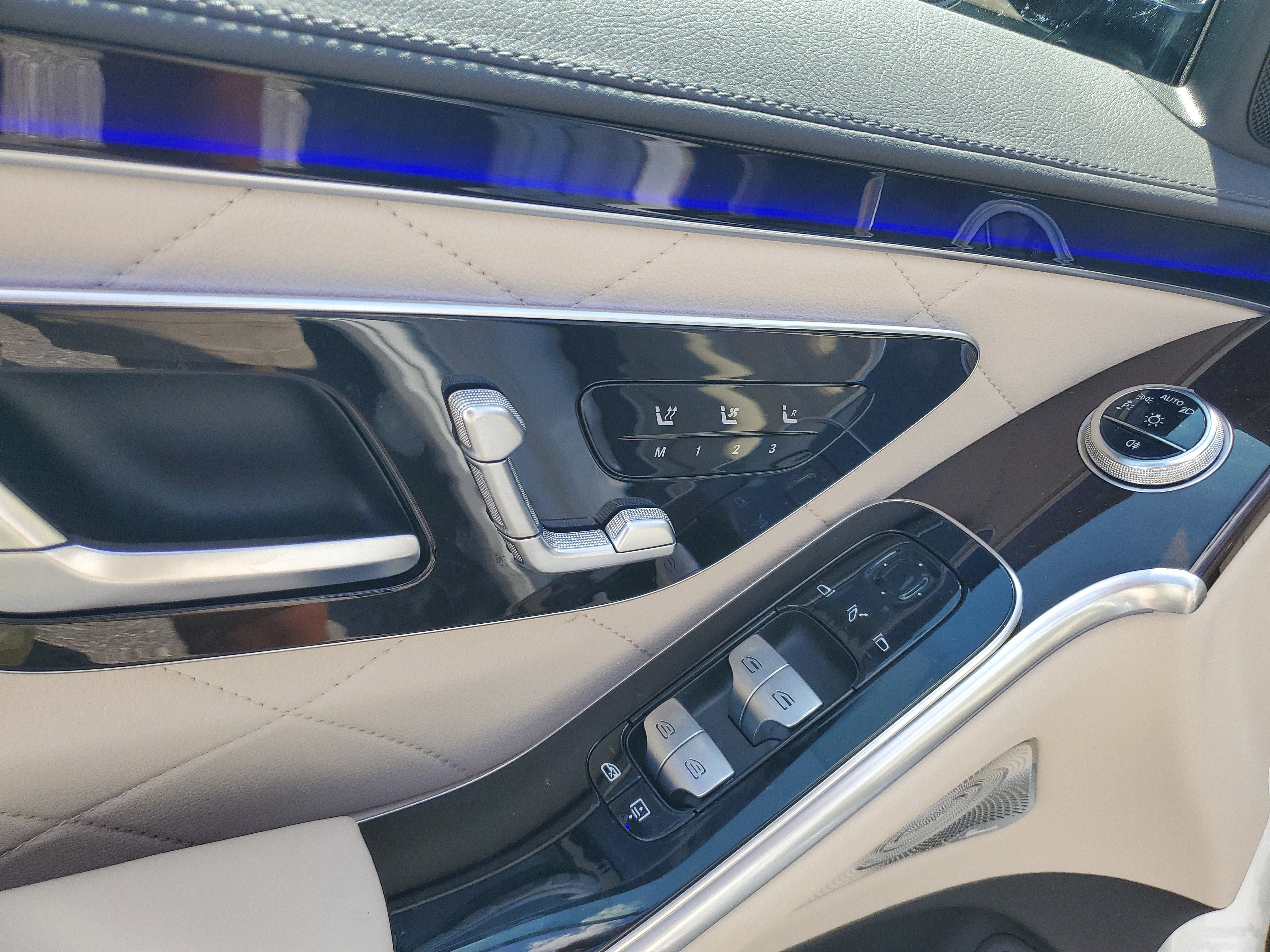 New 2026 Mercedes-Benz S 580e 4MATIC Sedan image 18