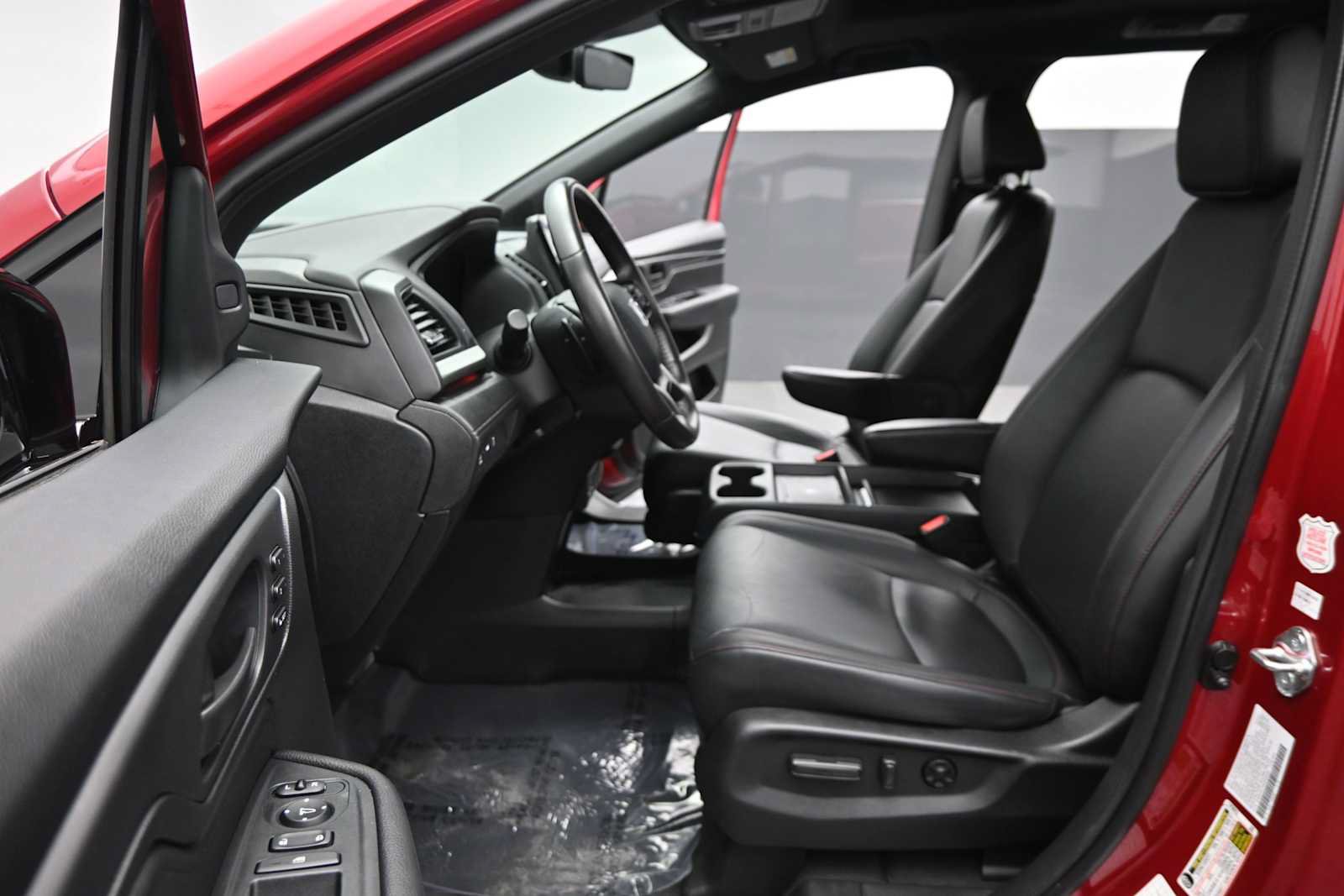 Used 2025 Honda Odyssey Sport-L image 17