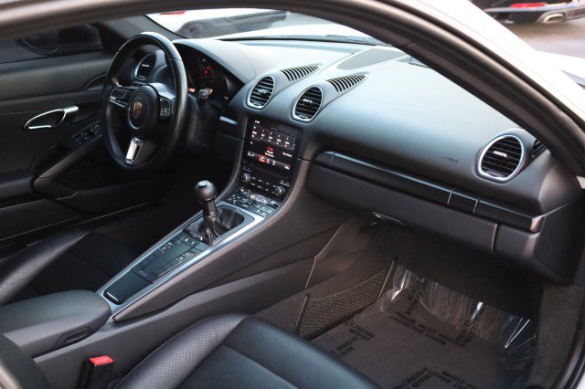 Used 2018 Porsche 718 Cayman image 38