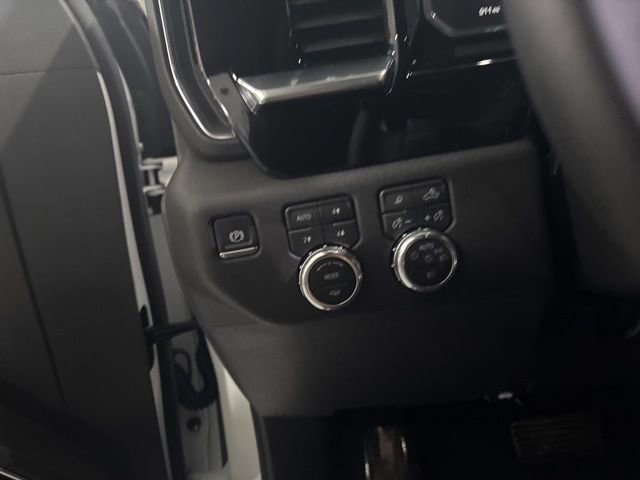 Used 2026 GMC Sierra 1500 Elevation image 15