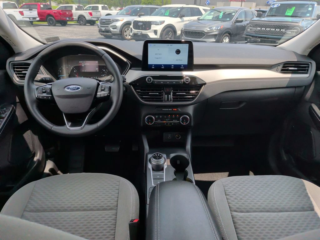 Certified 2022 Ford Escape SE w/ SE Sport Appearance Package AWD/4WD video 2