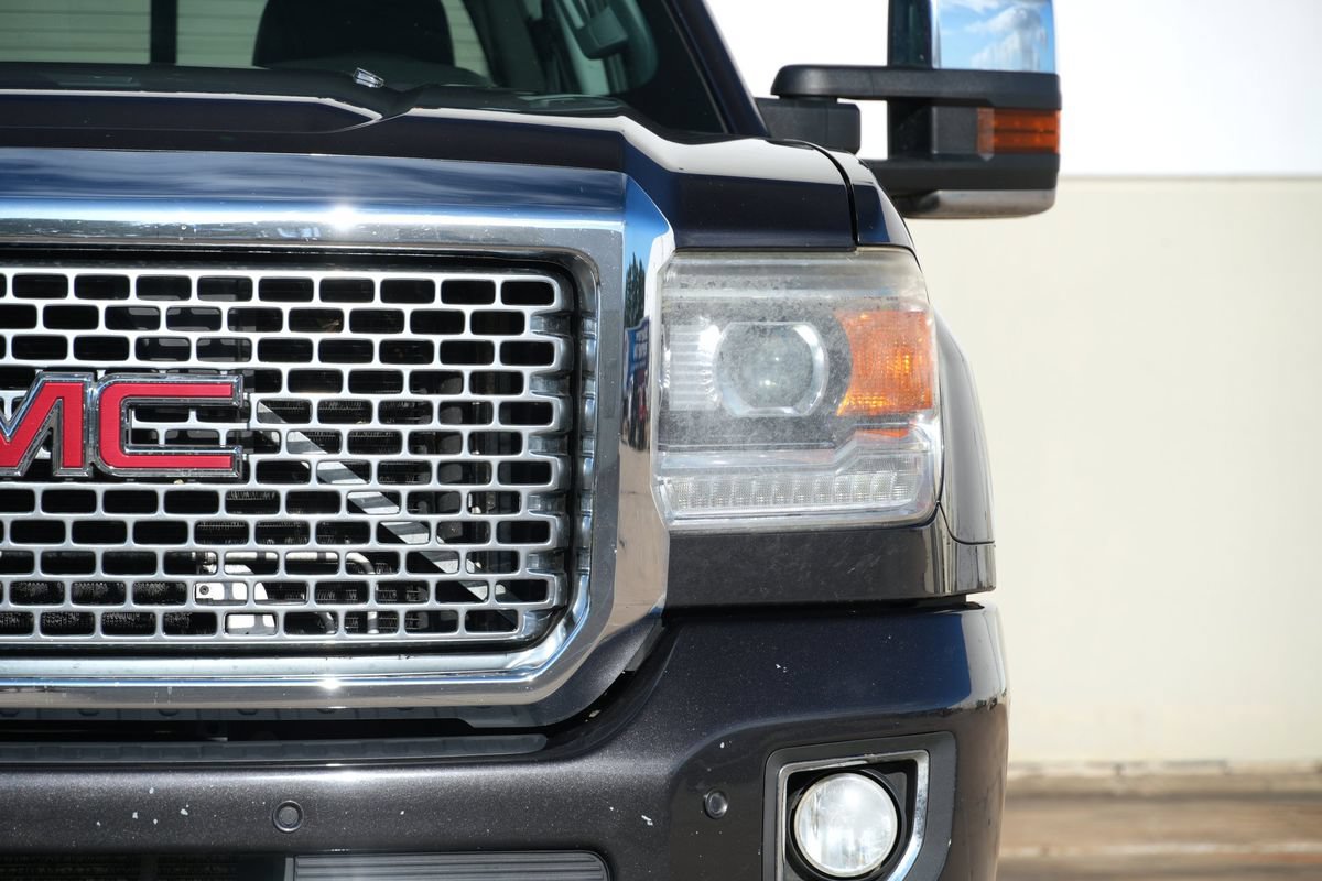 Used 2016 GMC Sierra 3500 Denali w/ Duramax Plus Package AWD/4WD image 21