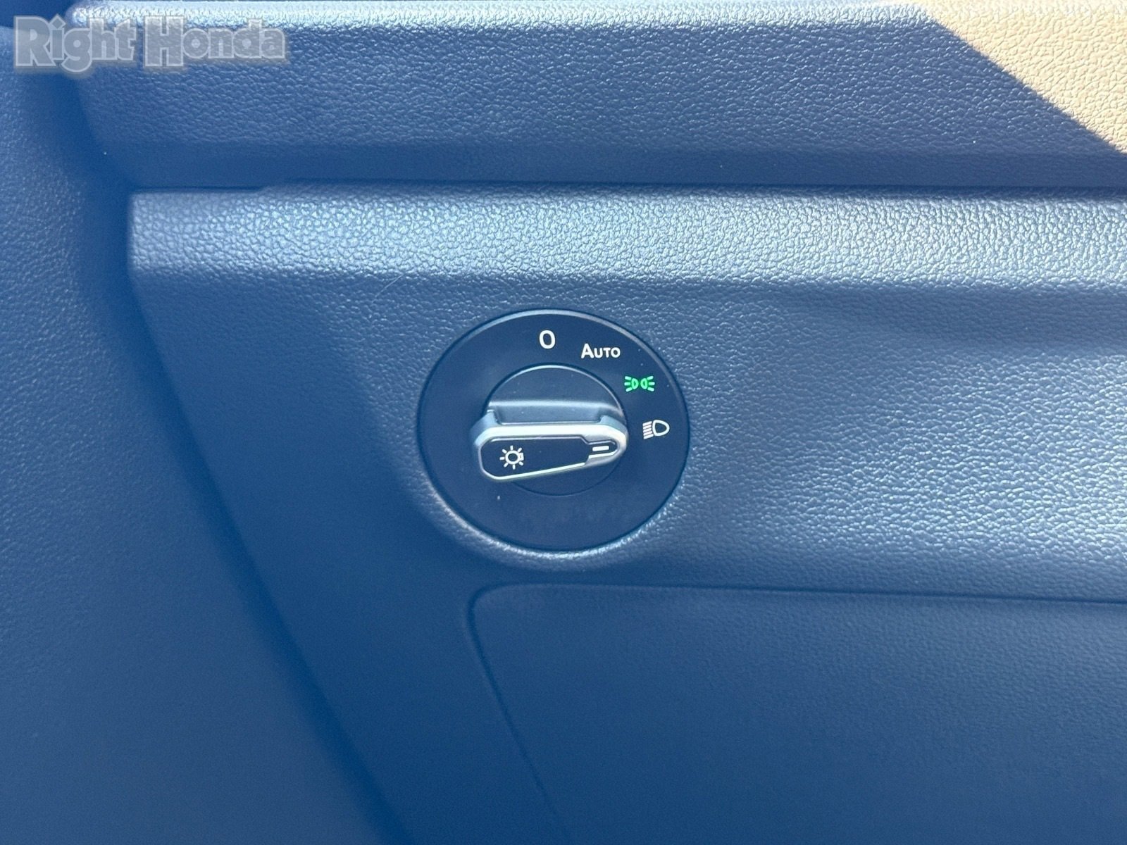 Used 2024 Volkswagen Jetta S image 30