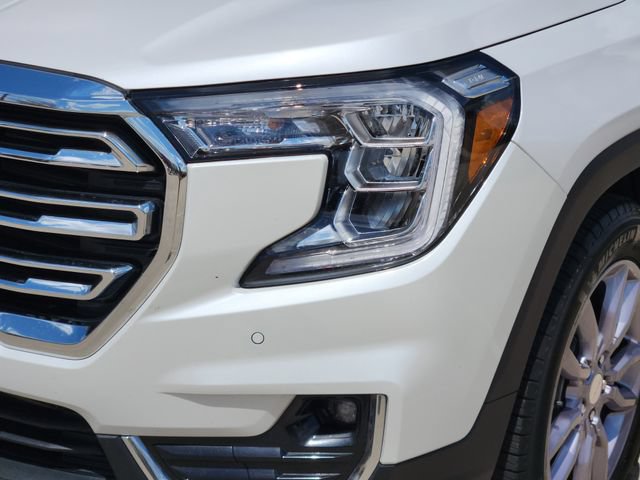 Used 2023 GMC Terrain SLT w/ Infotainment Package II FWD image 10