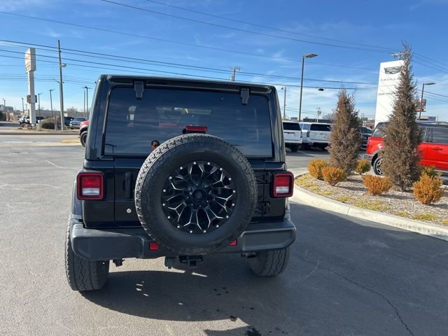 Used 2020 Jeep Wrangler Unlimited Sahara image 5