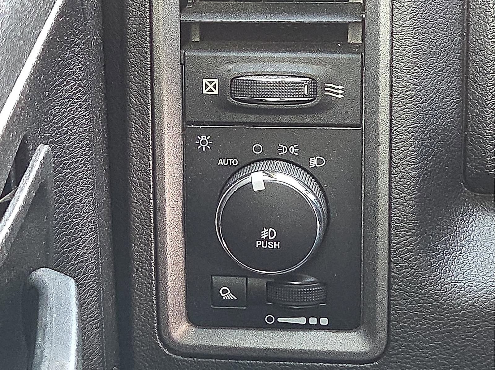 Used 2022 RAM 1500 Tradesman w/ Tradesman SXT Package image 22