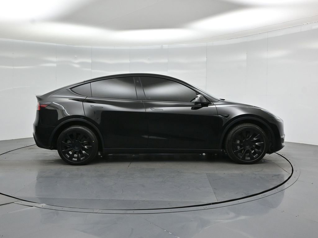Used 2021 Tesla Model Y Long Range AWD/4WD image 18