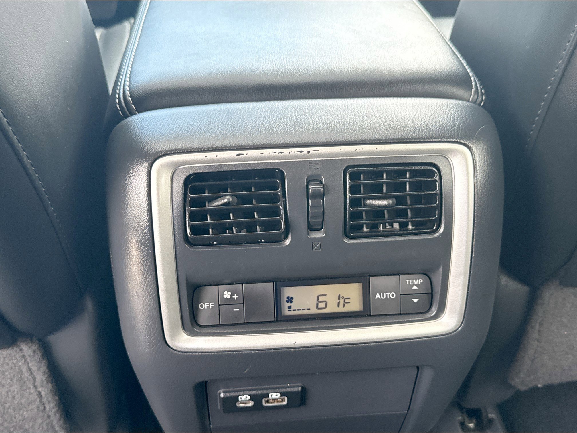 Used 2019 INFINITI QX60 Luxe w/ Essential Package image 23