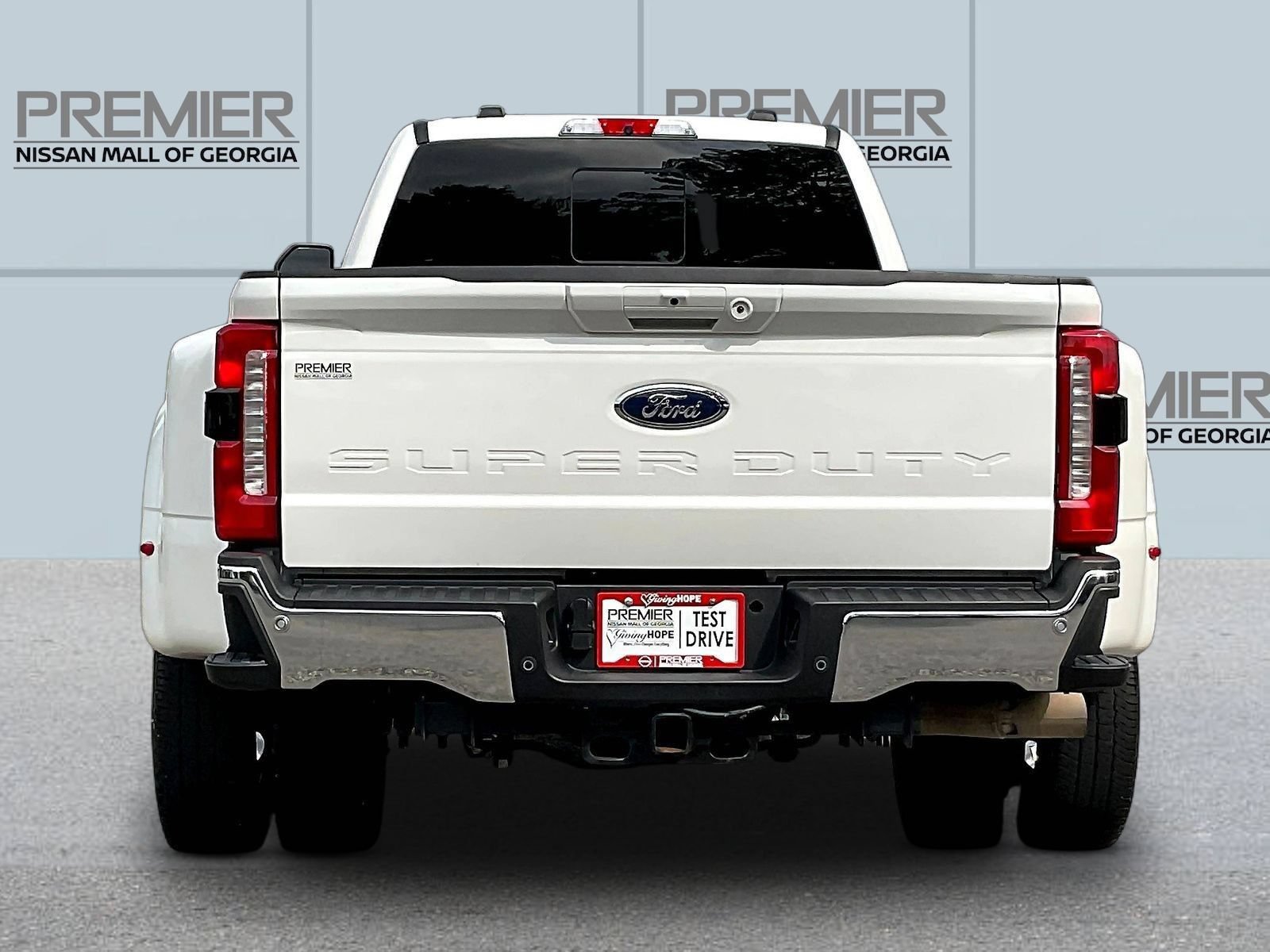 Used 2023 Ford F350 Lariat AWD/4WD image 6