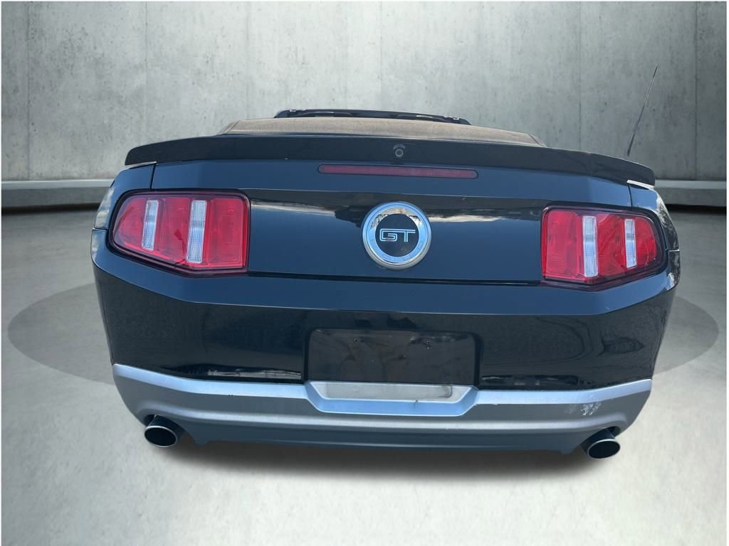 Used 2010 Ford Mustang GT Premium image 16