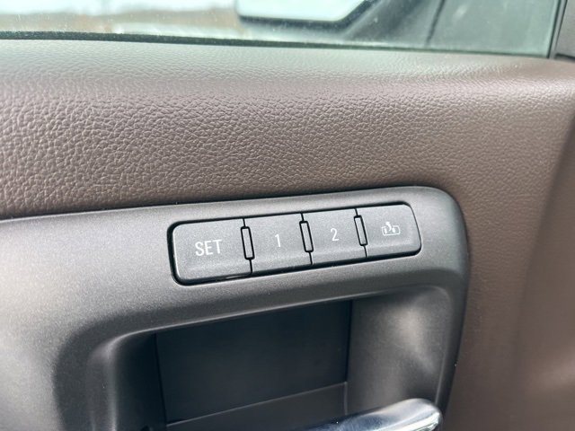 Used 2017 Chevrolet Silverado 1500 LTZ Z71 w/ LTZ Plus Package image 12