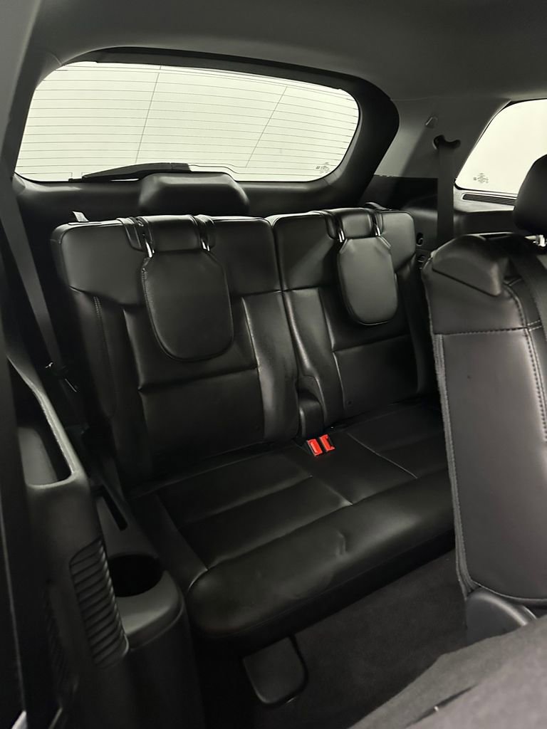 Used 2022 Ford Explorer XLT w/ Equipment Group 202A image 34