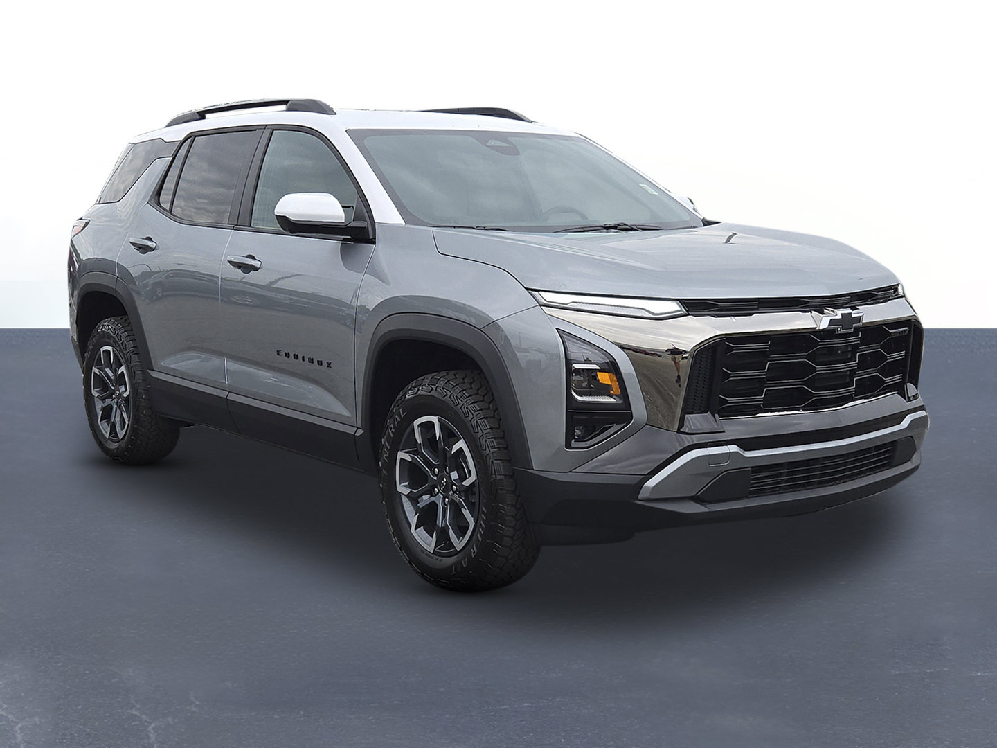 New 2026 Chevrolet Equinox ACTIV w/ Convenience Package III FWD image 3