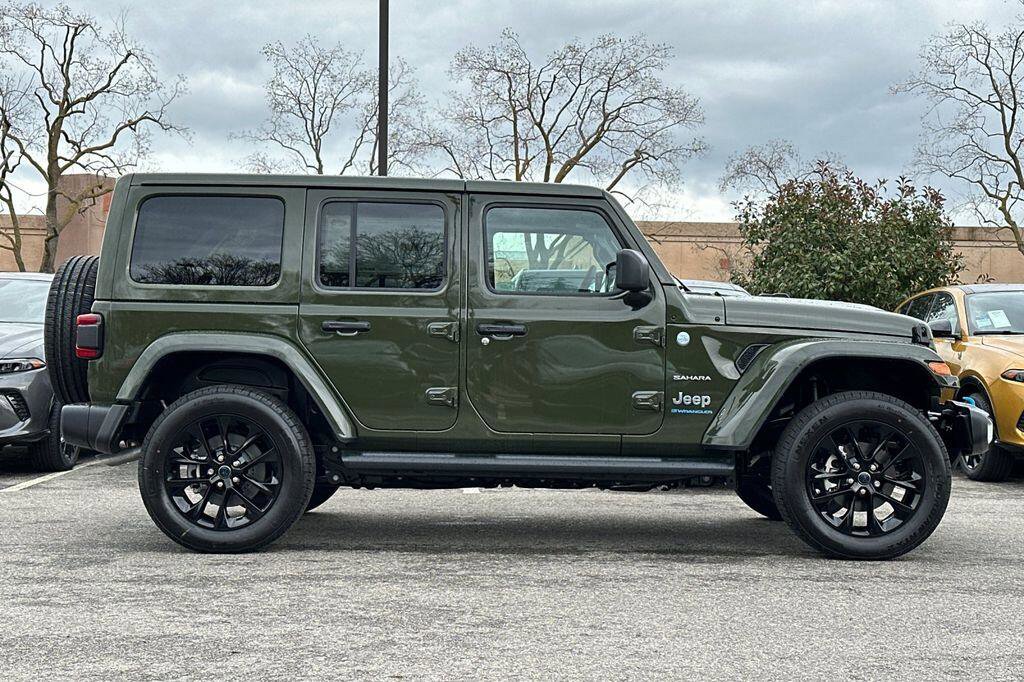 New 2024 Jeep Wrangler Unlimited Sahara AWD/4WD image 3