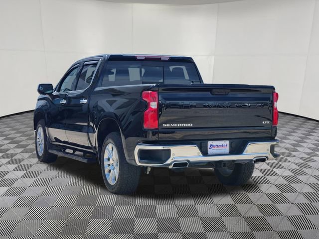 Used 2024 Chevrolet Silverado 1500 LTZ AWD/4WD image 3