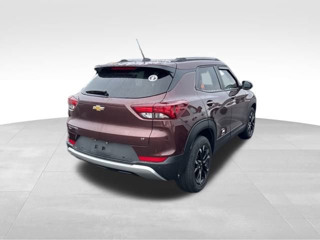 Used 2022 Chevrolet TrailBlazer LT w/ Sun and Liftgate Package image 5