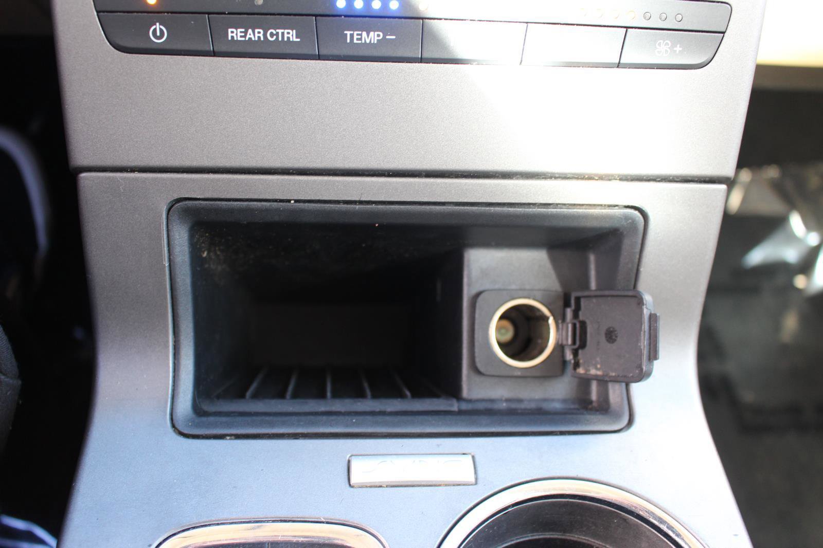 Used 2018 Ford Flex SE image 24