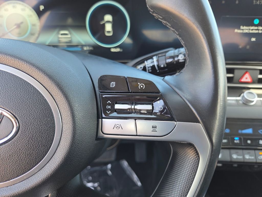 Used 2023 Hyundai Elantra SEL w/ Convenience Package image 27