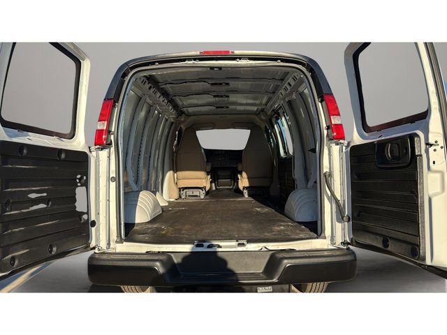 Used 2023 GMC Savana 2500 w/ Driver Convenience Package RWD image 27