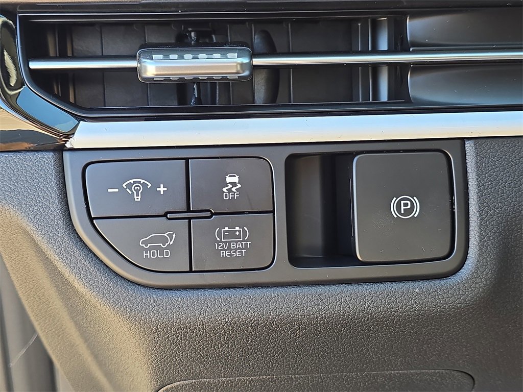 New 2026 Kia Sportage EX image 28