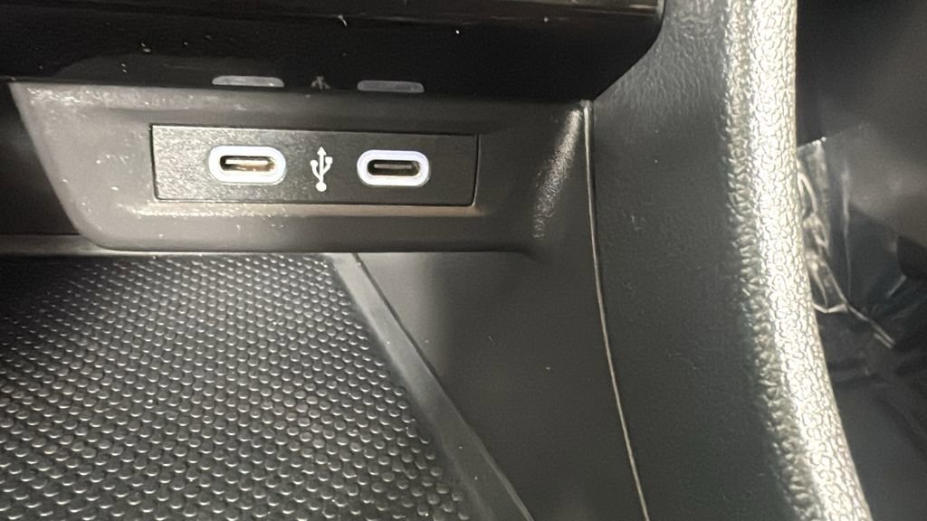 Used 2024 Volkswagen Jetta SE image 26