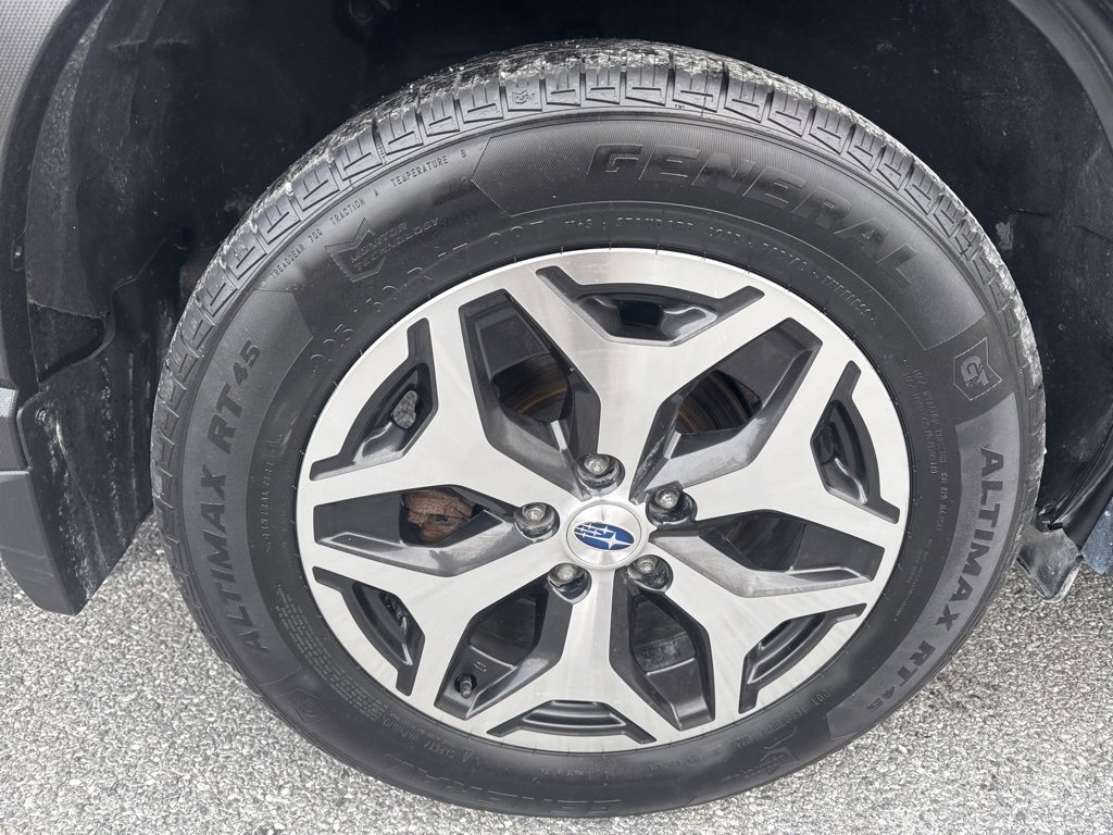 Used 2021 Subaru Forester Premium image 12
