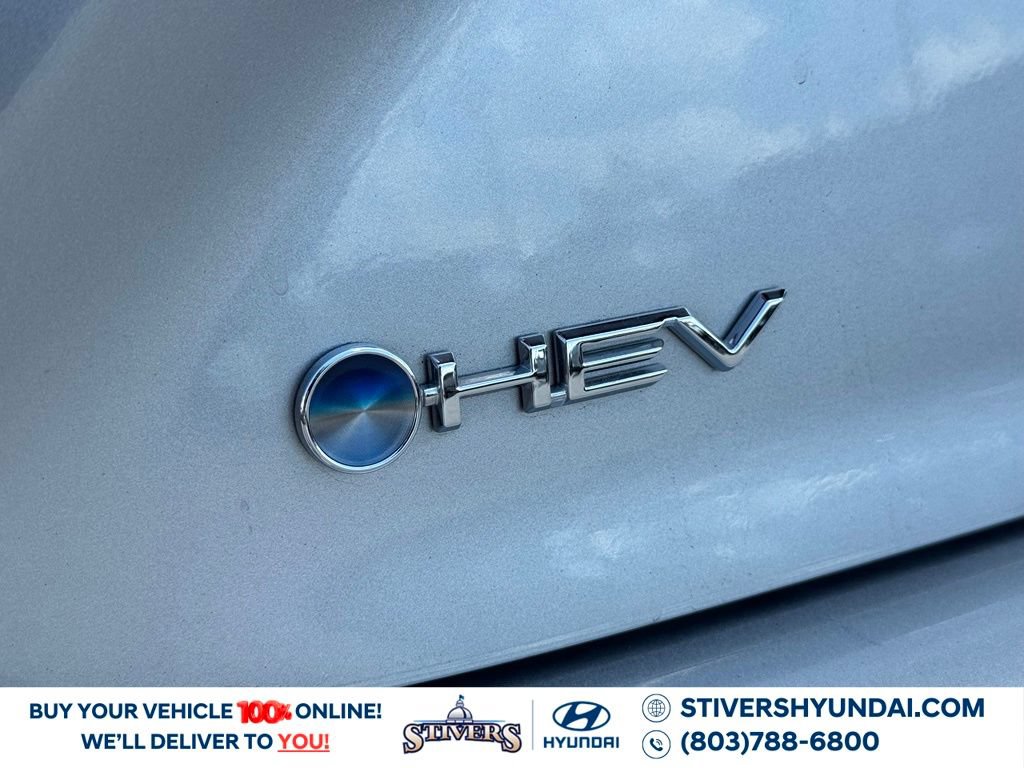 Used 2025 Toyota Camry LE FWD image 15
