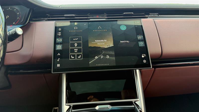 Used 2024 Land Rover Range Rover SE AWD/4WD image 21