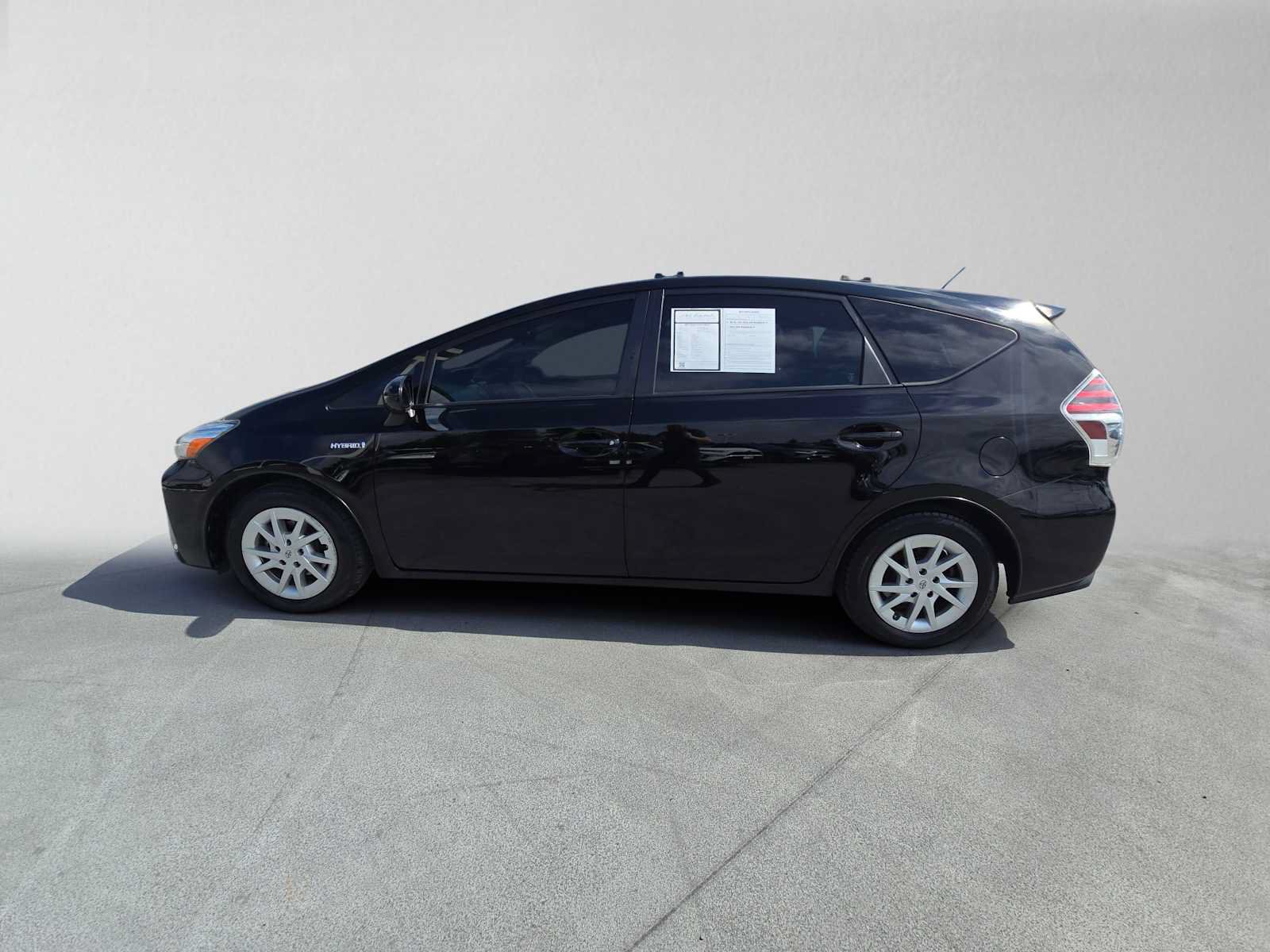 Used 2015 Toyota Prius V Three FWD image 6
